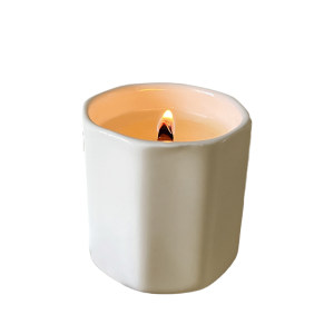 Aromatherapy ceramic cup candle, smokeless, burn-resistant and odor-removing, rose osmanthus, various flavors, optional ceramic cup type 
Aromatherapy ceramic cup candle, smokeless, burn-resistant and odor-removing, rose osmanthus, various flavors, optional ceramic cup type