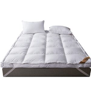 Ji Peninsula five-star hotel 95% white goose down soft mattress Class A double-layer down mattress home thermal pad 
Ji Peninsula five-star hotel 95% white goose down soft mattress Class A double-layer down mattress home thermal pad