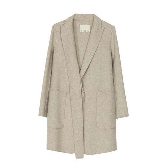 The answer to the woolen coat for women 2022 autumn new fashion mid-length loose double-sided woolen coat 223MD1096
The answer to the woolen coat for women 2022 autumn new fashion mid-length loose double-sided woolen coat 223MD1096