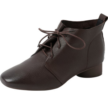 Lingfeng large size leather women's shoes are soft and comfortable and warm
 Lingfeng large size leather women's shoes are soft and comfortable and warm