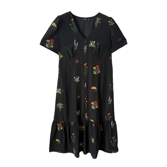 Xincunzhen large size women's clothing embroidered waist v-neck mid-length skirt 200*0.5kg summer fat mm slimming belly dress
Xincunzhen large size women's clothing embroidered waist v-neck mid-length skirt 200*0.5kg summer fat mm slimming belly dress
