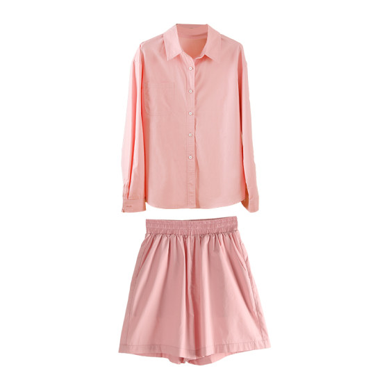 French pink pure cotton suit for women 2025 spring and autumn new high-end polo collar shirt and shorts two-piece set
French pink pure cotton suit for women 2025 spring and autumn new high-end polo collar shirt and shorts two-piece set