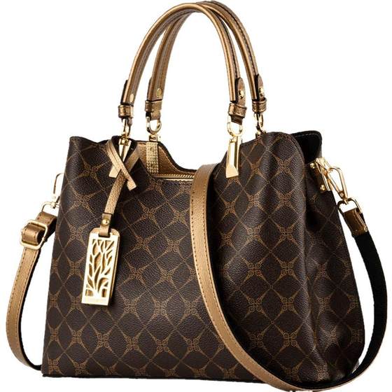 Genuine leather bag women's handbag 2025 new fashion middle-aged women's bag atmospheric and versatile one-shoulder crossbody mother bag 
Genuine leather bag women's handbag 2025 new fashion middle-aged women's bag atmospheric and versatile one-shoulder crossbody mother bag