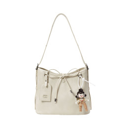 Chio2nd Walking in the Clouds tote bag Chio2nd Walking in the Clouds tote bag