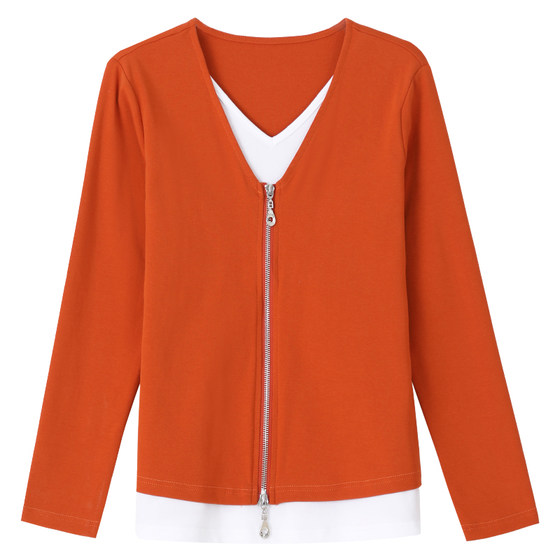 Pure cotton fake two-piece V-neck long-sleeved T-shirt for women 2025 early autumn new large size loose and fashionable age-reducing inner bottoming shirt
Pure cotton fake two-piece V-neck long-sleeved T-shirt for women 2025 early autumn new large size loose and fashionable age-reducing inner bottoming shirt