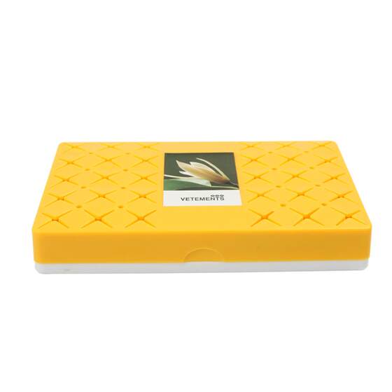 Yellow Jiaolan Car Aromatherapy Car Solid Balm Perfume Flavor Long-lasting Light Fragrance High-end Women's Car Interior Fragrance 
Yellow Jiaolan Car Aromatherapy Car Solid Balm Perfume Flavor Long-lasting Light Fragrance High-end Women's Car Interior Fragrance