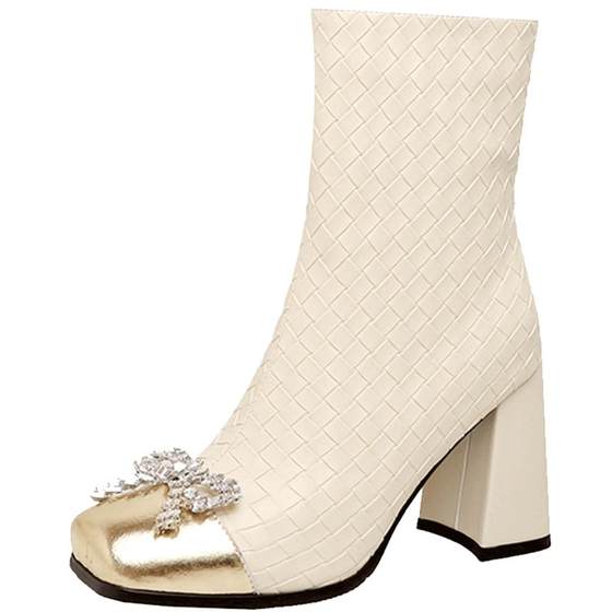 Fashionable thick heel short boots 2024 autumn and winter new square toe spliced bow super high heel Martin boots fashion women's boots
Fashionable thick heel short boots 2024 autumn and winter new square toe spliced bow super high heel Martin boots fashion women's boots
