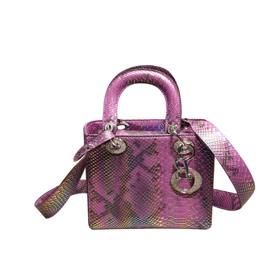 Hong Kong brand bag women's 2025 new style genuine leather high-end Princess Diana bag snake pattern portable shoulder crossbody small bag 
Hong Kong brand bag women's 2025 new style genuine leather high-end Princess Diana bag snake pattern portable shoulder crossbody small bag