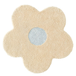 Special-shaped flower bedside rug by Brazilian artist Saipos Special-shaped flower bedside rug by Brazilian artist Saipos