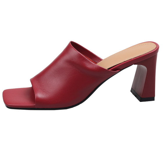 Thick high heel sandals for women in summer 2025 new genuine leather fish mouth flip flops simple big brand red slippers fashion trend
Thick high heel sandals for women in summer 2025 new genuine leather fish mouth flip flops simple big brand red slippers fashion trend