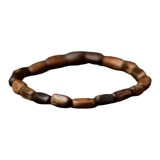 Agarwood bracelet for women and men Dala dry agarwood sponge beads beads with shapes wood artwork Buddhist beads rosary beads plate bracelet
Agarwood bracelet for women and men Dala dry agarwood sponge beads beads with shapes wood artwork Buddhist beads rosary beads plate bracelet