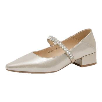 The same Mary Jane shoes in Gomeki Shopping Mall 
The same Mary Jane shoes in Gomeki Shopping Mall