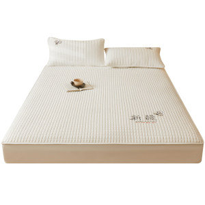 Class A new solid color quilted bed cover non-slip all-inclusive Simmons breathable protective cover mattress cover four seasons 
Class A new solid color quilted bed cover non-slip all-inclusive Simmons breathable protective cover mattress cover four seasons