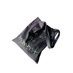 Original niche design English embroidery contrasting color shoulder bag Original niche design English embroidery contrasting color shoulder bag