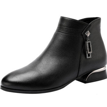 New large size winter 41-43 versatile plus suede leather shoes New large size winter 41-43 versatile plus suede leather shoes