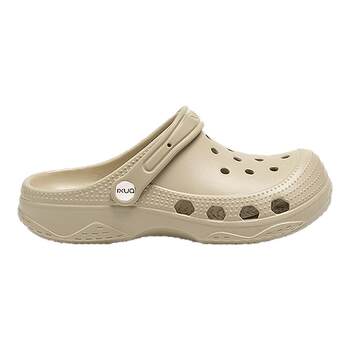 Park Sijia meets women's thick-soled hole shoes Park Sijia meets women's thick-soled hole shoes