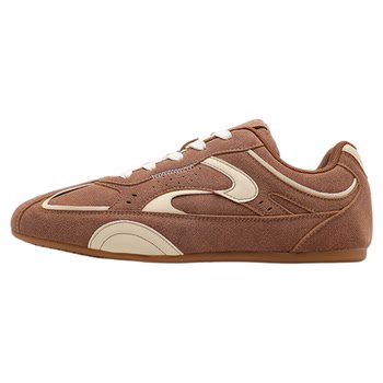 Feiyue autumn and winter leather comfortable moral training sports racing shoes 
Feiyue autumn and winter leather comfortable moral training sports racing shoes