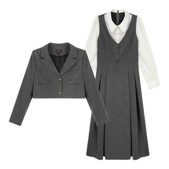 Annie is not popular, retro college style suit two-piece set for women 2025 autumn new slightly fat big size temperament set
Annie is not popular, retro college style suit two-piece set for women 2025 autumn new slightly fat big size temperament set