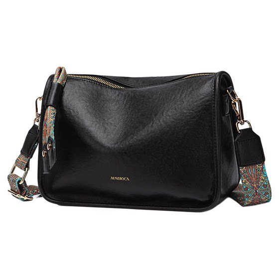 Genuine leather bags for women 2025 new armpit bag large capacity commuter women's bag casual soft leather women's shoulder crossbody bag 
Genuine leather bags for women 2025 new armpit bag large capacity commuter women's bag casual soft leather women's shoulder crossbody bag