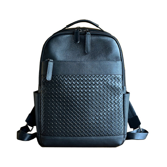 Genuine leather cowhide business backpack men's large capacity casual travel computer backpack fashion trend short-distance duffle bag 
Genuine leather cowhide business backpack men's large capacity casual travel computer backpack fashion trend short-distance duffle bag