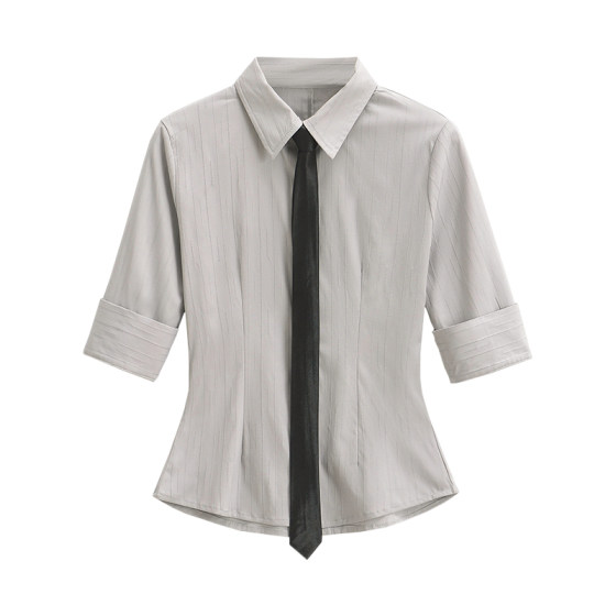 YoungGirlDay pure Korean OL single-breasted slim waist-tightening mid-sleeved tie shirt top
YoungGirlDay pure Korean OL single-breasted slim waist-tightening mid-sleeved tie shirt top