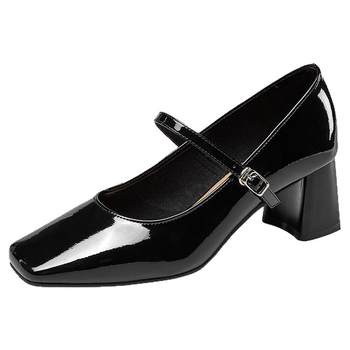 Yierkang women's shoes patent leather casual thick heels 
Yierkang women's shoes patent leather casual thick heels