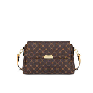 Maseranti 2025 new classic presbyopic crossbody bag women's large capacity mother bag versatile commuting summer 
Maseranti 2025 new classic presbyopic crossbody bag women's large capacity mother bag versatile commuting summer