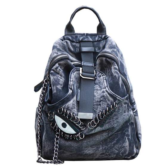 Personalized washing retro denim backpack large capacity multi-pocket casual travel bag niche commuting trendy backpack 
Personalized washing retro denim backpack large capacity multi-pocket casual travel bag niche commuting trendy backpack