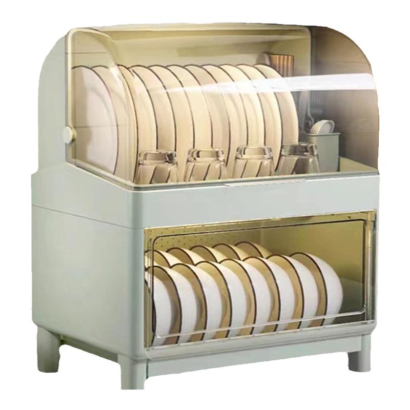 Onlayn porno: sikilgan qizi va nabirasi Porno tomosha: Qizi diskotekaga bormoqchi edi, lekin otasi ruxsat bermadi.