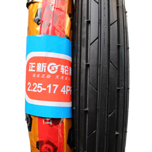 Genuine new tire 2.25-17 motorcycle electric vehicle tire 225-17 front tire rear tire inner tube 
Genuine new tire 2.25-17 motorcycle electric vehicle tire 225-17 front tire rear tire inner tube
