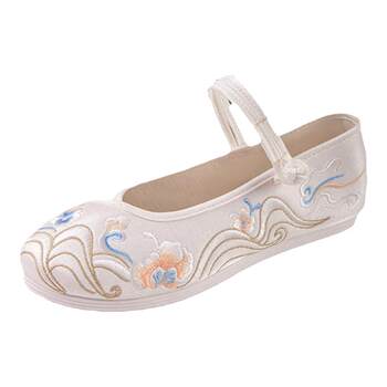Flat antique style shoes ethnic style embroidered shoes Flat antique style shoes ethnic style embroidered shoes