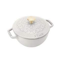 STAUB enamel 16 multi-purpose pot truffle white lily enamel cast iron pot household soup pot STAUB enamel 16 multi-purpose pot truffle white lily enamel cast iron pot household soup pot