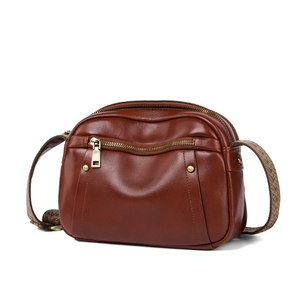 Genuine leather bag for women 2025 new fashion high-end commuting women's bag middle-aged mother bag women's one-shoulder crossbody bag 
Genuine leather bag for women 2025 new fashion high-end commuting women's bag middle-aged mother bag women's one-shoulder crossbody bag