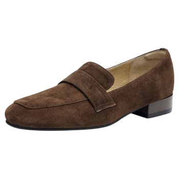 New suede lambskin thick heel loafers 
New suede lambskin thick heel loafers