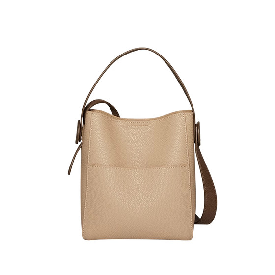 Nalandu bag women's 2025 new super popular small bucket bag crossbody bag commuter portable single shoulder genuine leather women's bag 
Nalandu bag women's 2025 new super popular small bucket bag crossbody bag commuter portable single shoulder genuine leather women's bag