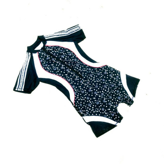 2021 Hot Spring New Swimsuit Female Sports Conjunction Short -sleeved Short Sleeve Mid -Elderly Belly Belly Fight Conservation MM 2021 Hot Spring New Swimsuit Female Sports Conjunction Short -sleeved Short Sleeve Mid -Elderly Belly Belly Fight Conservation MM