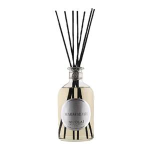 NICOLAI Nico Lai Maharaja Amber Elegant Indoor Diffuse Bamboo Home Fireless Aromatherapy Nicolai Lavender 
NICOLAI Nico Lai Maharaja Amber Elegant Indoor Diffuse Bamboo Home Fireless Aromatherapy Nicolai Lavender