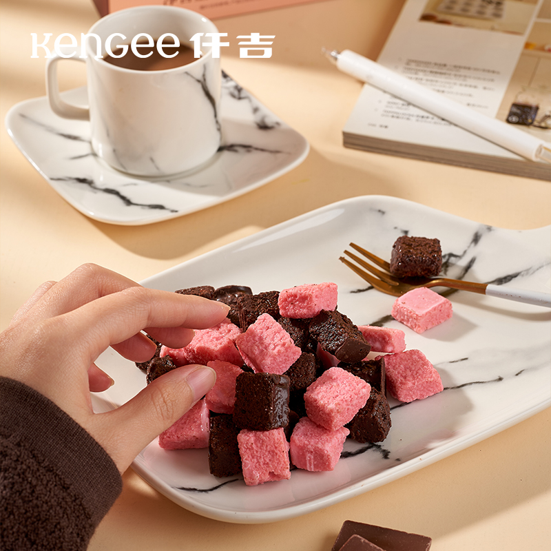 KenGee 仟吉 巧克力/草莓脆脆蛋糕块 160g*2盒