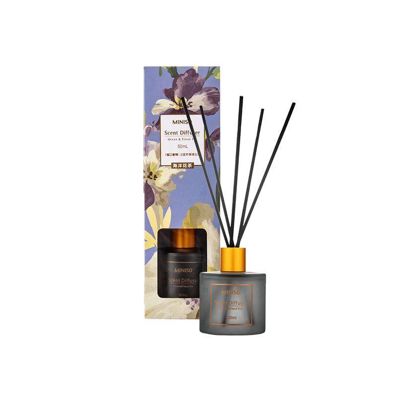 Miniso Flameless Diffuser Nordic Style Aromatherapy Gift Pack