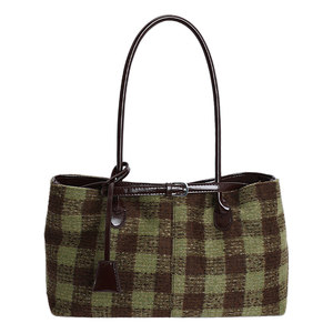 Wool plaid bag women's 2025 new trendy autumn and winter commuting large capacity tote bag fashionable versatile shoulder bag 
Wool plaid bag women's 2025 new trendy autumn and winter commuting large capacity tote bag fashionable versatile shoulder bag