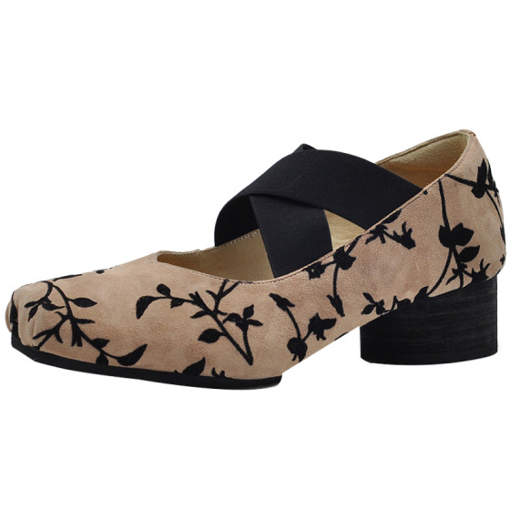 Artmu Amu New Chinese 4.5cm Ballet Shoes Square-toe Pig Mouth Shoes Thick Heel Light Mouth Single Shoes Women's 2025 New Style
Artmu Amu New Chinese 4.5cm Ballet Shoes Square-toe Pig Mouth Shoes Thick Heel Light Mouth Single Shoes Women's 2025 New Style