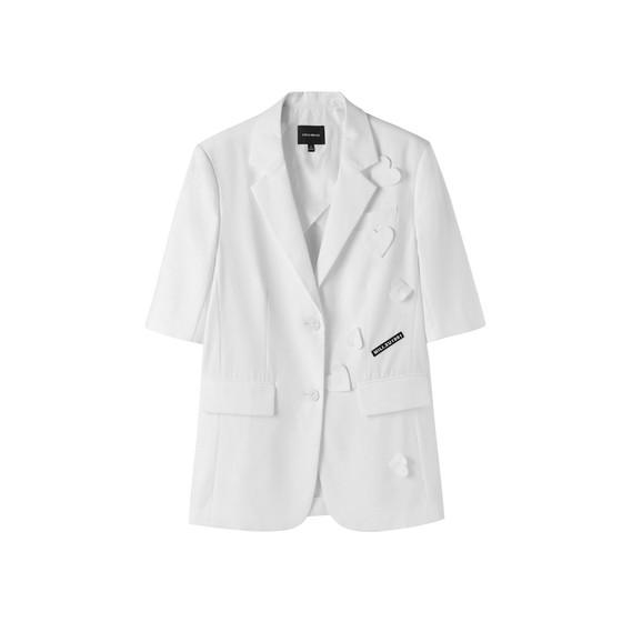 U/TI love patch flower printed suit jacket women's short-sleeved outer top Yuti fashion summer new style
U/TI love patch flower printed suit jacket women's short-sleeved outer top Yuti fashion summer new style