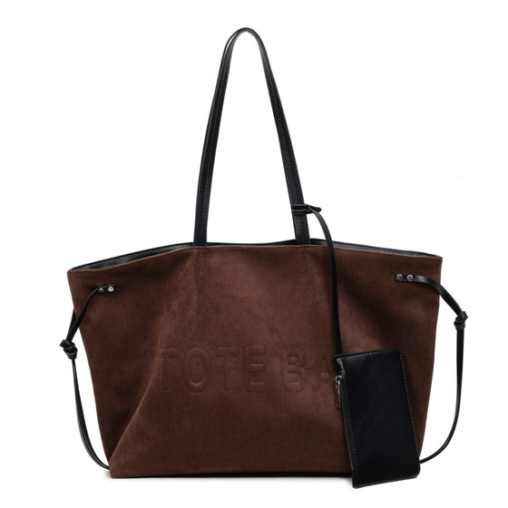 Autumn and winter bags women's 2025 new trendy high-end suede retro commuter tote bag large capacity shoulder bag 
Autumn and winter bags women's 2025 new trendy high-end suede retro commuter tote bag large capacity shoulder bag