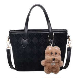 Autumn and winter bags for women 2025 new handbags, high-end shoulder bags, versatile cross-body bucket bags for daily commuting 
Autumn and winter bags for women 2025 new handbags, high-end shoulder bags, versatile cross-body bucket bags for daily commuting