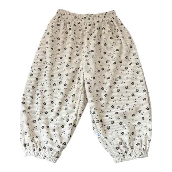 Children's corduroy casual pants for spring and autumn boys' sports pants for girls' fashionable sweatpants for babies in winter wear trousers
Children's corduroy casual pants for spring and autumn boys' sports pants for girls' fashionable sweatpants for babies in winter wear trousers