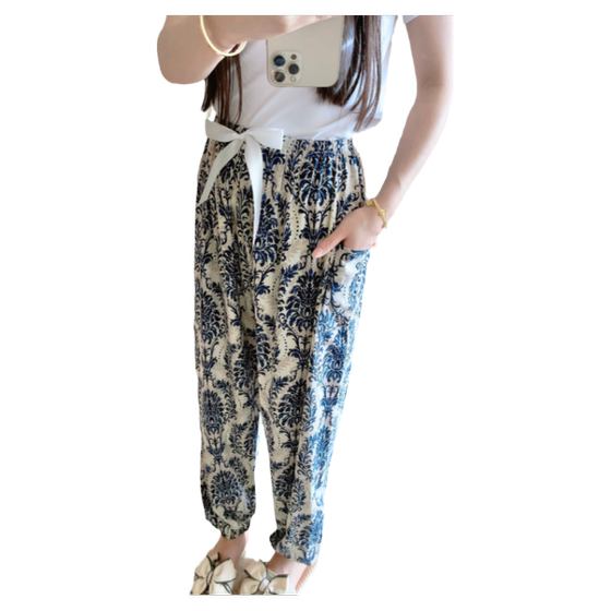 New Chinese style artificial cotton beach mosquito-proof trousers for women in summer large size home furnishing silk pants loose cotton silk pajama pants
New Chinese style artificial cotton beach mosquito-proof trousers for women in summer large size home furnishing silk pants loose cotton silk pajama pants