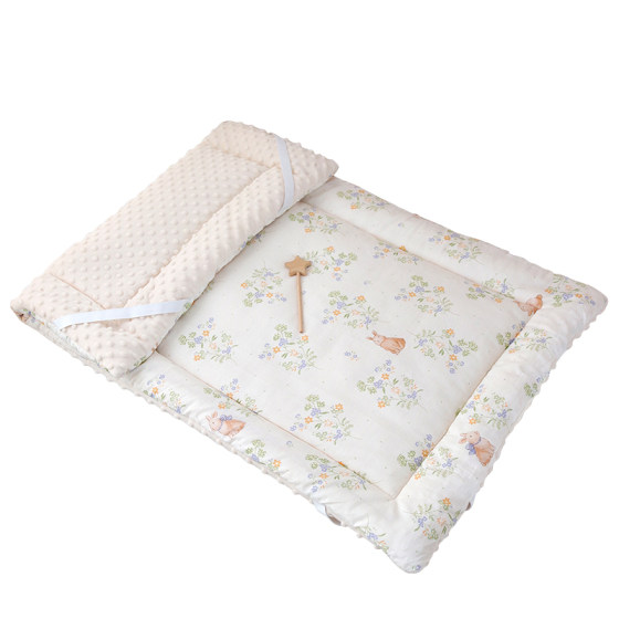 Crib mattress A mother-child grade kindergarten special mattress quilt newborn diaper table mattress baby mattress 
Crib mattress A mother-child grade kindergarten special mattress quilt newborn diaper table mattress baby mattress