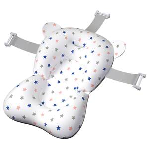 Newborn baby bath lying on the baby bath pad in a bath basin suspended bath pad artifact sponge net cushion bathture universal rack Newborn baby bath lying on the baby bath pad in a bath basin suspended bath pad artifact sponge net cushion bathture universal rack