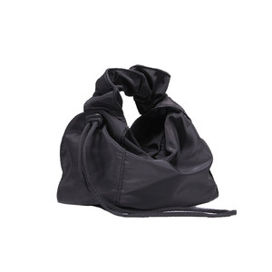 Bag Ladies 2025 new hot ballet lace simple waterproof lady pleated armpit wrist bag 
Bag Ladies 2025 new hot ballet lace simple waterproof lady pleated armpit wrist bag