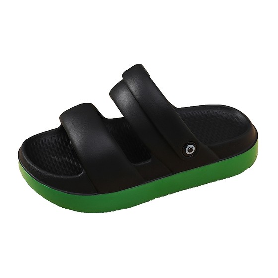 Boys slippers Children's outdoor cool drag to prevent skiing on the beach. Boys slippers Children's outdoor cool drag to prevent skiing on the beach.